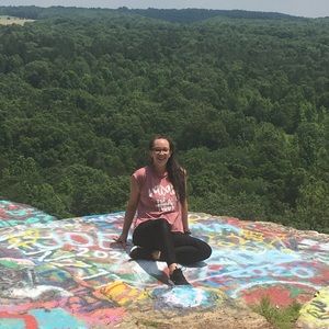 Meet your Posher, Sammanthia